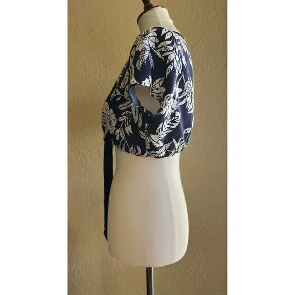 Swell Women's Palmia Floral Navy Blue Tie Front Crop Top Size S M L - Picture 8 of 11